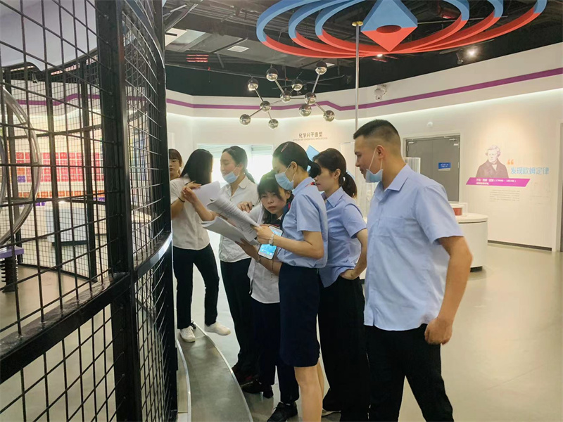 充好电 服好务--益阳市科学技术馆开展展教人员业务培训