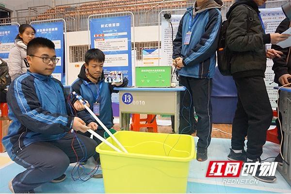 关于举办第46届益阳市青少年科技创新大赛的通知