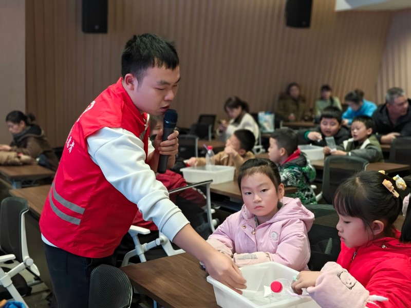 趣味小实验开启科学探索之旅